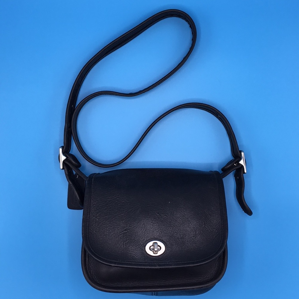 Vintage black leather Coach crossbody bag
